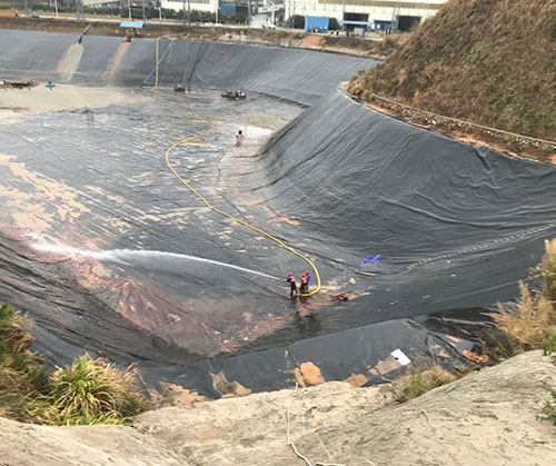 台前废水池清理